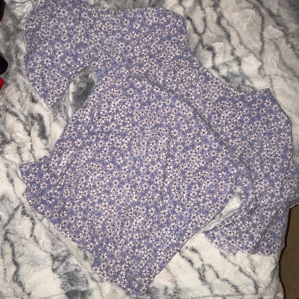 light purple daisy shein top